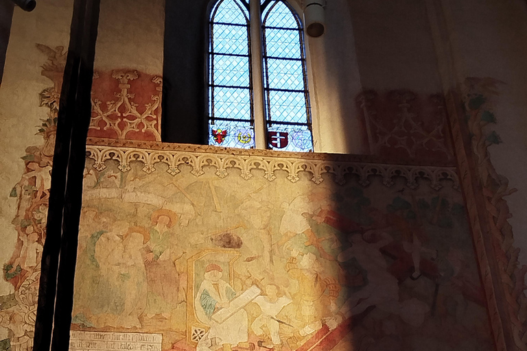 Vilnius: Mystical Themed Old Town Tour for Families