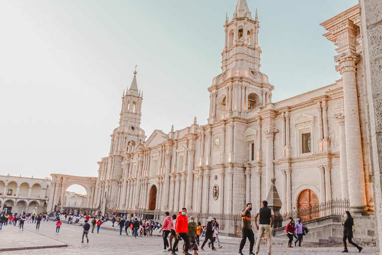 Arequipa: Walking City Tour and Juanita Mummy Arequipa: Walking City Tour and Juanita Mummy (PM)
