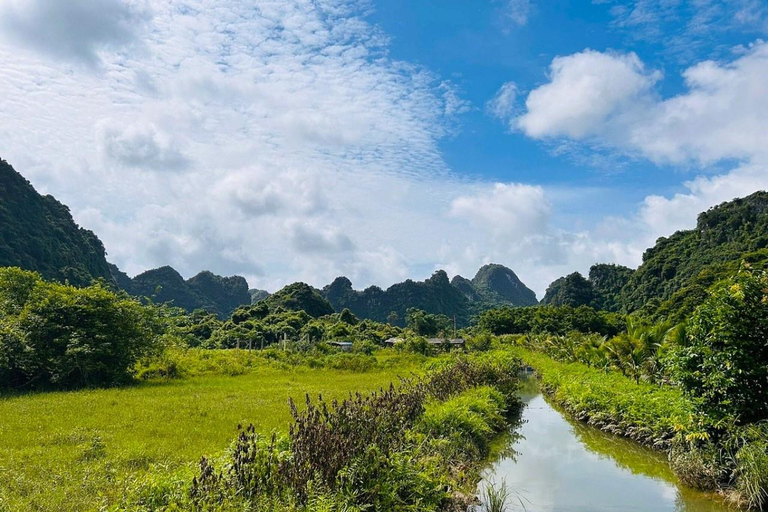 La migliore crociera con pernottamento per visitare la baia di Lan Ha, il villaggio di Viet Hai