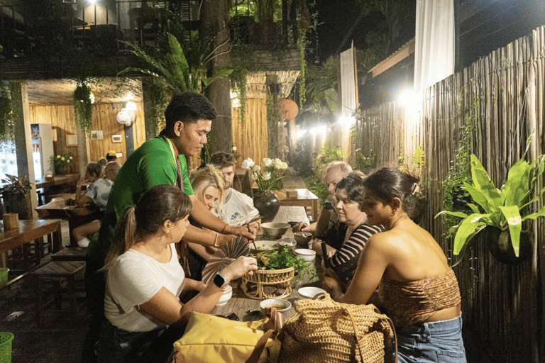 Siem Reap: Countryside Bike Tour & Evening Foodie Full-Day Haft Day: Evening Food Tour