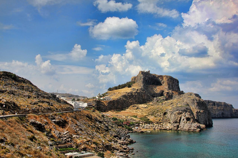 Rhodes Town Area: Lindos Roundtrip Transfer with Free Time Lindos Express (6 hours)