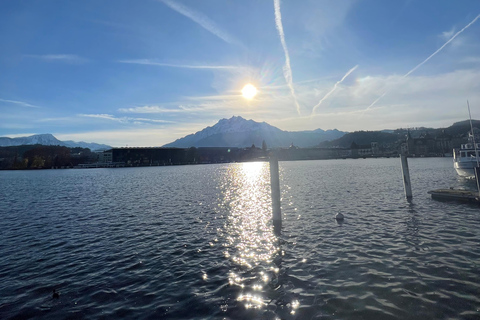 Luzern: Privé wandeltour met een lokale gidsLuzern: privéwandeling met een lokale gids