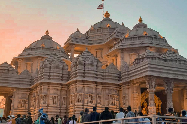 Delhi: Akshardham Temple Tour with Water & Light Show by Car Akshardham Water & Light Show with Old Delhi Tour