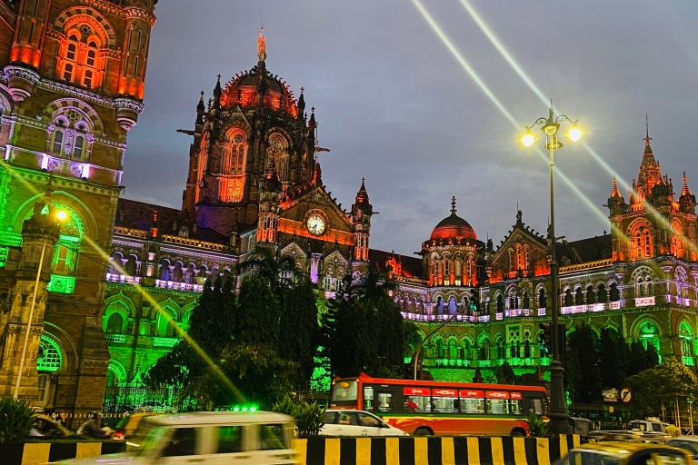 Bombay: Visita nocturna de la ciudad con cena y transporte
