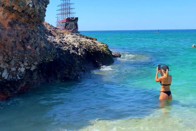 Wycieczka po mieście Alanya: dzień/noc, kolejka linowa i plaża KleopatryAlanya Hop-On Hop-Off Shuttle: Zachód słońca