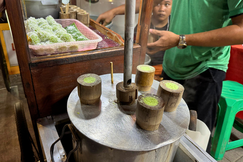 Jakarta Nights Food Tour with 15+ Tastings