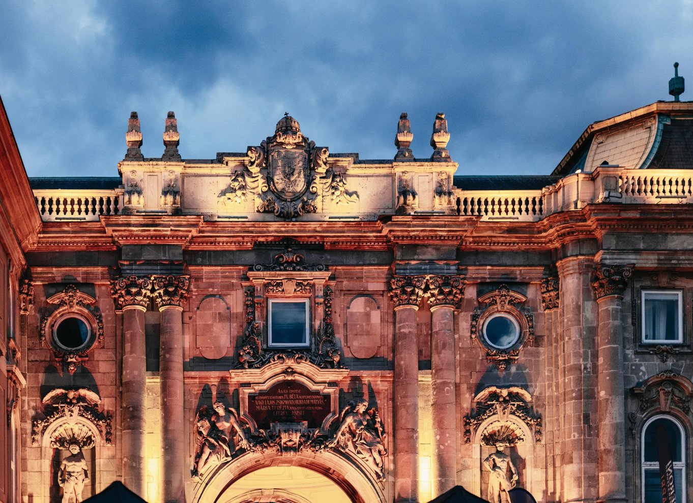 Budapest: Buda Castle District Vampires and Myths Aftentur