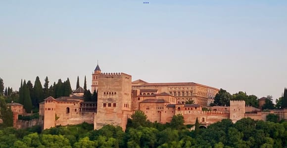 Alhambra: Nasrid Palaces & Generalife Gardens 3-Hour Tour