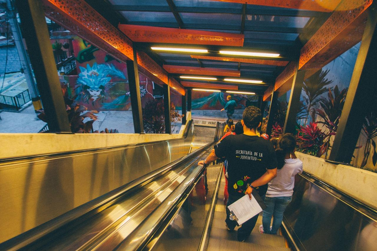 From Medellin: Coffee and Comuna 13 Tour with PRIVATE transportation From Medellin: Coffee Tour and Comuna 13 with PRIVATE transportation