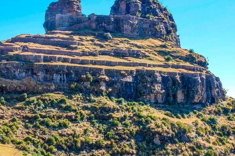 Waqrapukara Tour: 2 Days from Cusco