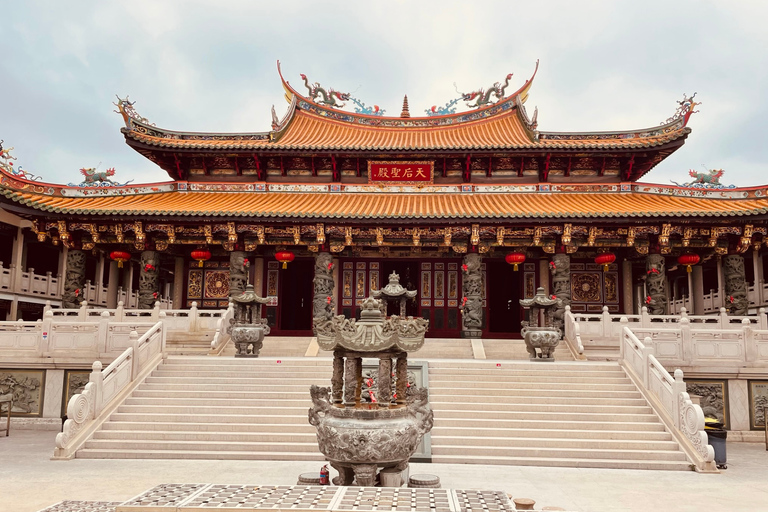 Exploring Three Major Islands of Macau by Car Tour