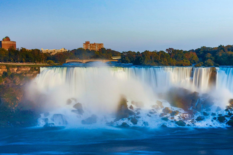 New York City : Excursion guidée de nuit aux chutes du NiagaraVisite en espagnol