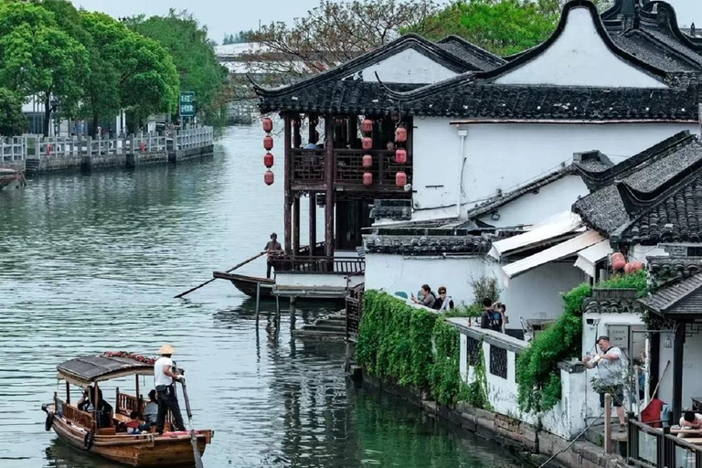 Shanghai: ZhuJiaJiao Water Town Private Tour with Shopping Shanghai: ZhuJiaJiao Water Town Private Tour with Pickup