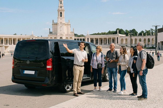 From Lisbon: Fatima, Nazaré & Óbidos Tour with Hotel Pickup