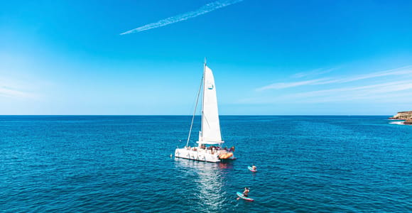 Gran Canaria: Catamaran Tour with Lunch Past Pristine Beaches