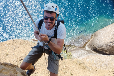 La Ciotat: 3-Hour Trou Souffleur Rock Climbing Adventure