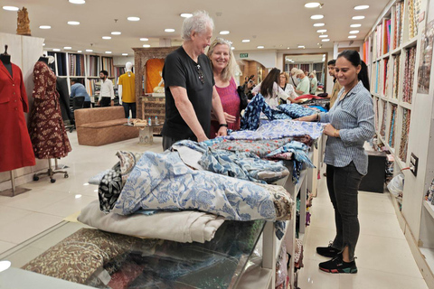 Wedding Wear & Bollywood Glam Shopping Tour (Women-Led Tour) Wedding Wear & Bollywood Glam Shopping Tour (Half-Day Tour)