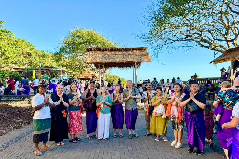 Guide, Uluwatu Temple Entry Ticket with Kecak Dance Show Guide Only (no ticket included )