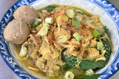 Flavors of Jakarta: Guided Food Tasting Tour with a Local