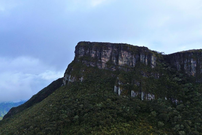 The Route of Water and Mist: Páramo Trek in Cruz Verde