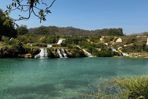 Salalah Ost Abenteuer: Wasserfälle, Berge & Safari