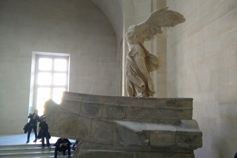 Parijs: Rondleiding door het Louvre Museum met optioneel toegangsbewijsZonder toegangsbewijs