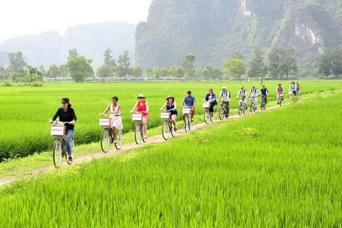 Hanoi: 3Day Ninh Binh–Ha Long Bay & Lan Ha Bay 5-Star Cruise