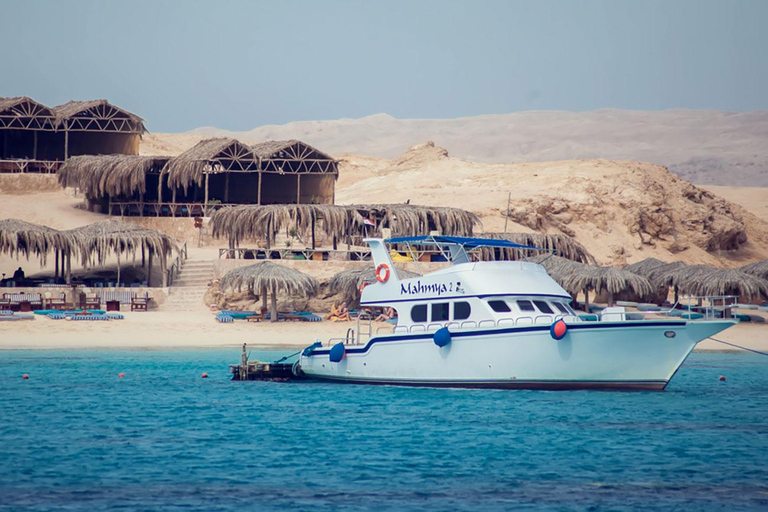 Full-Day Snorkeling and Island Tour with Luxury cruise Tranquil Escape to Mahmya Island