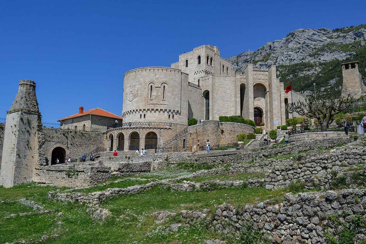 From Durrës: Albanian Riviera & Apollonia Tour with Meals