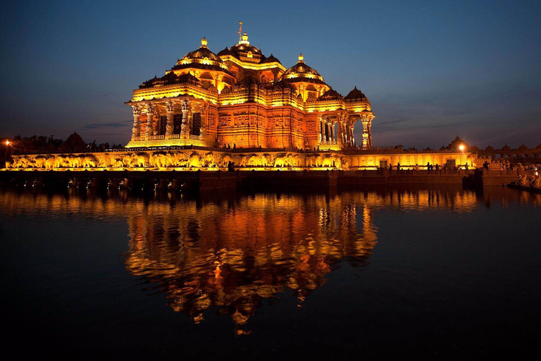 Delhi: Akshardham 2-Hour Guided Evening Light & Sound Show Only Professional Tour Guide