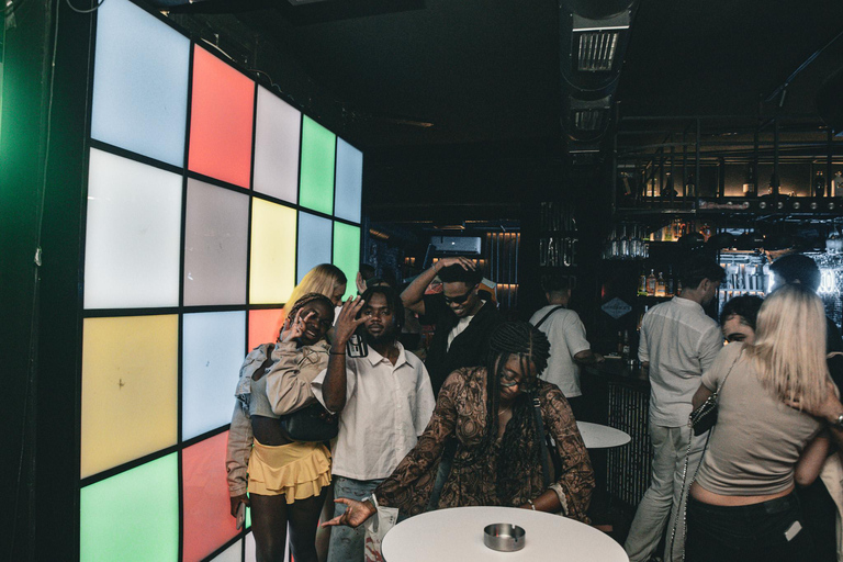 Tirana: Pub Crawl with 1 hour of Unlimited Drinks