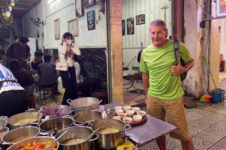 Hue : Lokale avondwandeling met Vietnamese fietstourHue : Lokale avondwandeling met de fiets