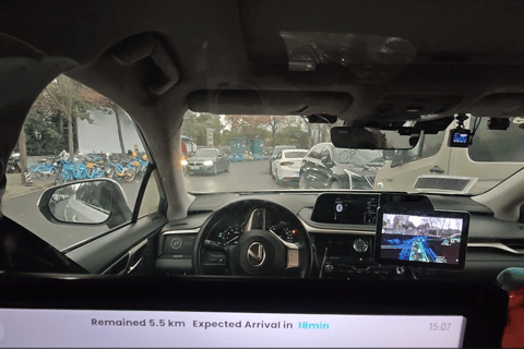 Shanghai Tech Tour: Driverless Taxi, Drone Delivery & Robots