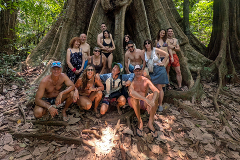 Krabi: Small Group Boat Tour to James Bond & Hong Islands