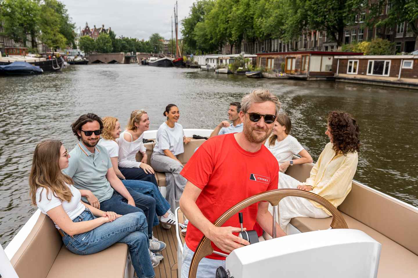 Amsterdam City Center Open Boat Canal Cruise - Tour Departing from Rijksmuseum
