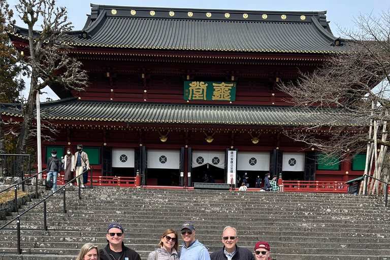 Tour privato di Nikko da e per Tokyo fino a 12 ospitiTour privato di Nikko da e per Tokyo fino a 12 persone