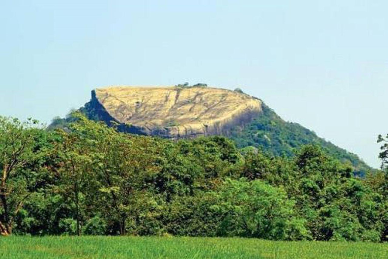 Pidurangala Rock Sunrise/Sunset Guided Hike with Pickup Pidurangala Rock Sunset Inluded Entrance Tickets