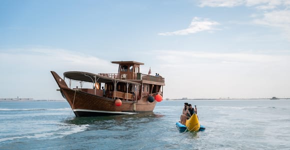 Doha: Traditional Dhow ride with Live BBQ Buffet Dinner