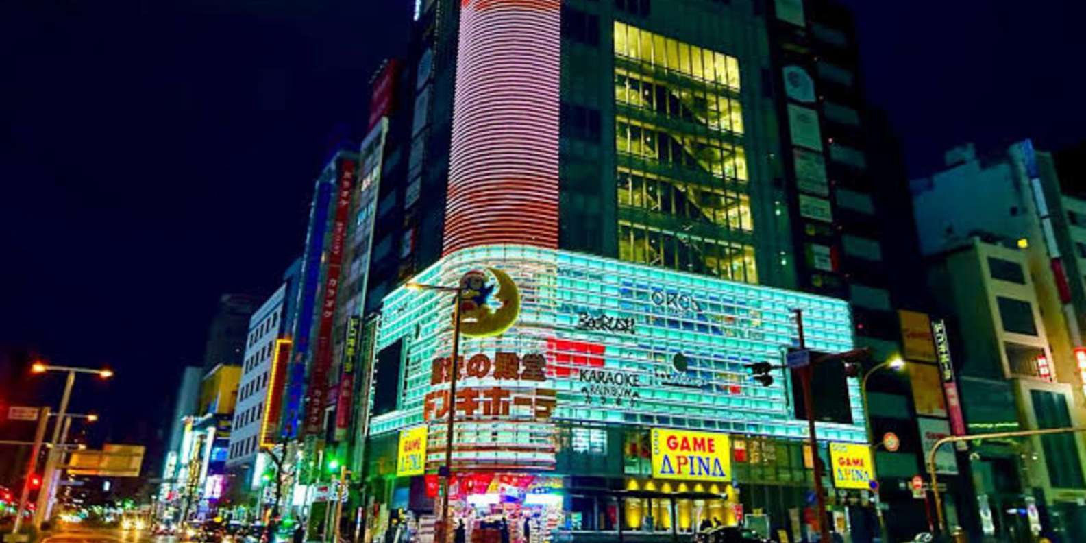 プライベートバンで巡るクラシックな名古屋観光ツアー | GetYourGuide