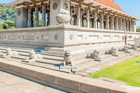 ️ Smooth Ride: Colombo Airport to South Coast Highlights ✨