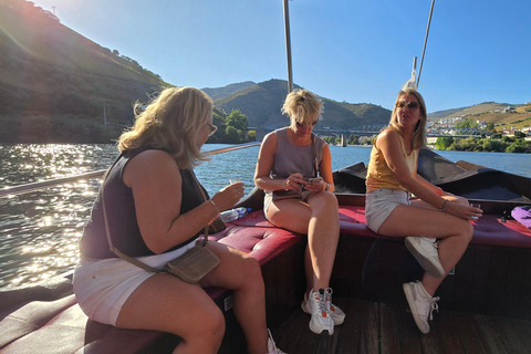 Douro Valley: Private Wine Tour with Lunch