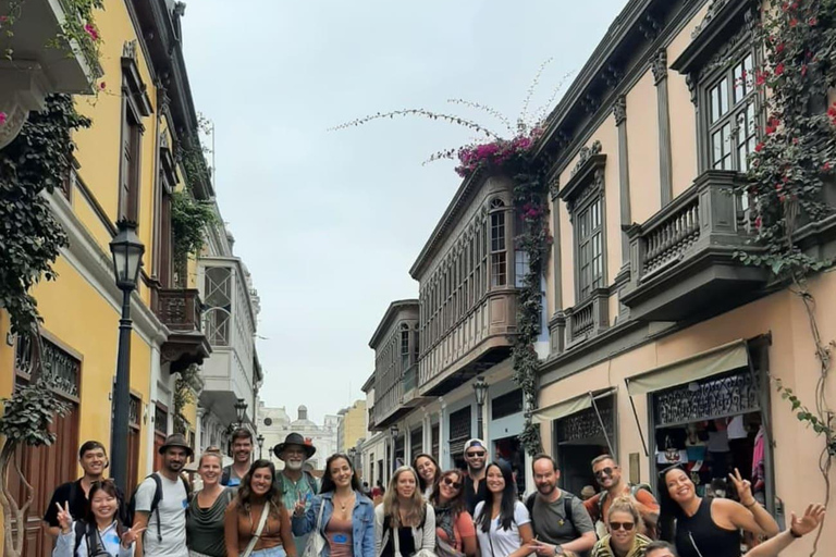 Lima: Historic Center Walking Tour with Guide
