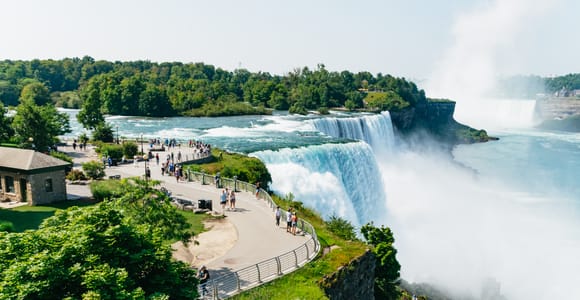 Niagarafälle: Cave of the Winds, Bootsfahrt und Trolley Tour