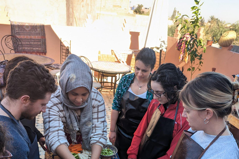 Marokkaanse kookles met chef-kok FatimaMarokkaanse kookles met chef Fatima