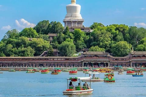 Beijing：Beihai Park Entry Ticket