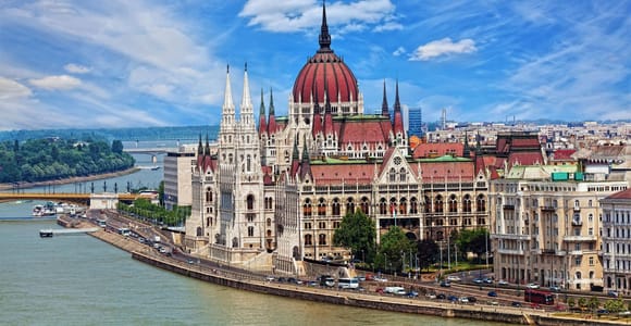 From Vienna: Bratislava & Budapest Guided one day Round Tour
