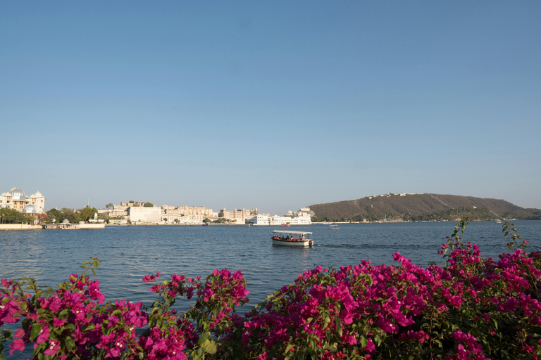 Depuis Udaipur : Visite privée d&#039;UdaipurUdaipur : Visite privée du palais de la ville avec guide privé