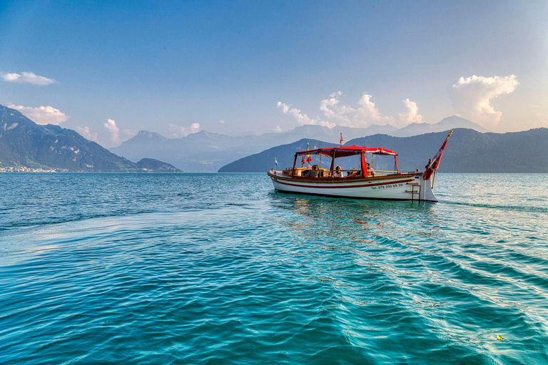 Privéboottocht op het Vierwoudstedenmeer vanuit Luzern