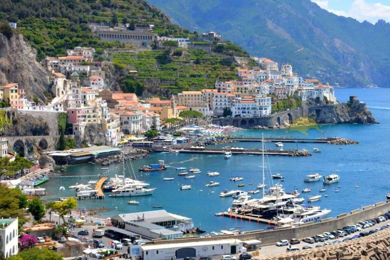 Wintertour Napels: Ferryboot ticket naar Amalfi en Positano - Wintertour