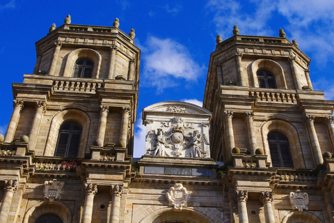 Rennes: Guided Tour on Your Mobile Rennes: Private Guided Tour with Your Mobile Phone